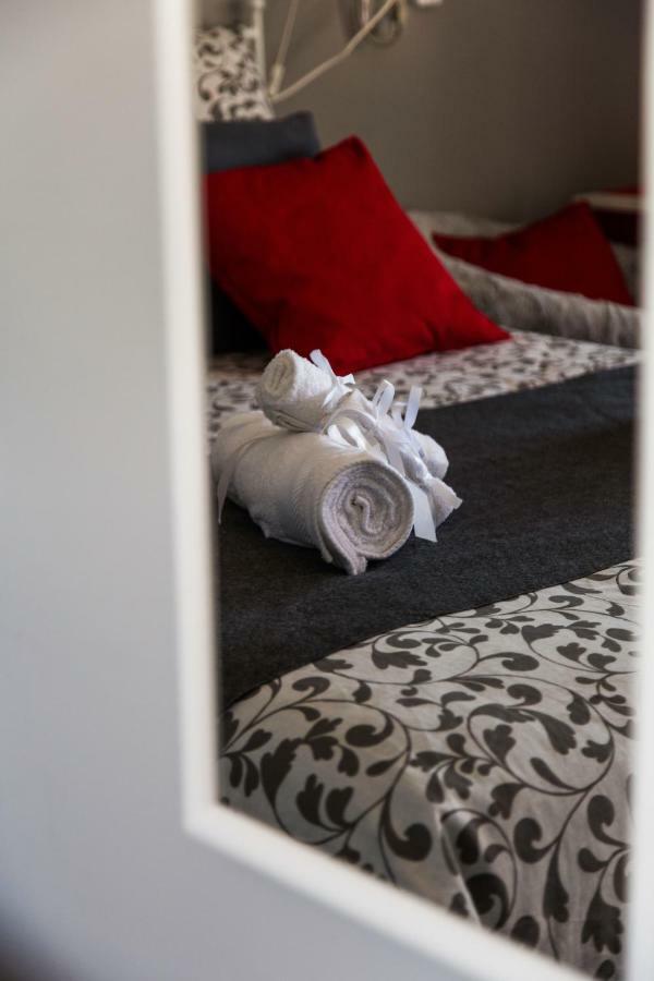 'Romeo & Juliet' Cozy Apartment With Breathtaking View Афіни Екстер'єр фото