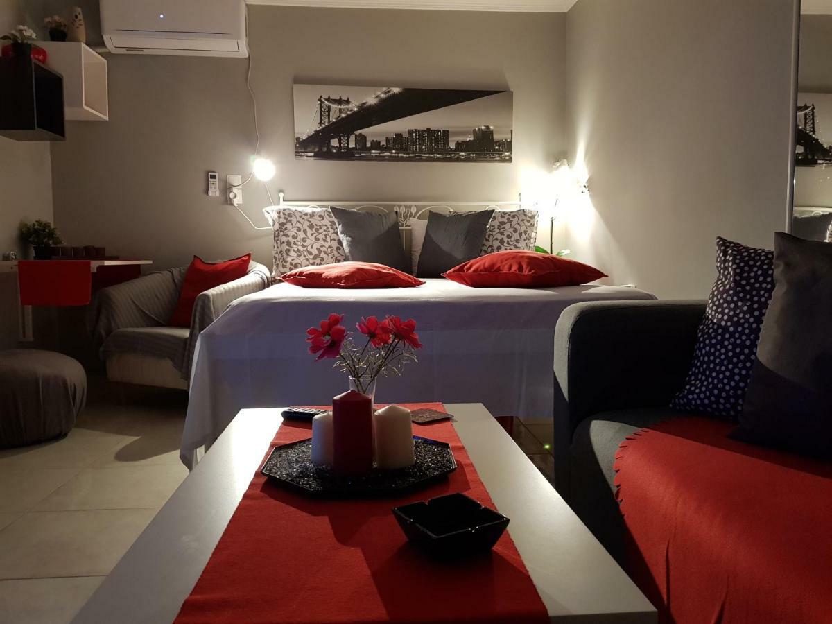 'Romeo & Juliet' Cozy Apartment With Breathtaking View Афіни Екстер'єр фото